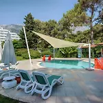 Miarosa Ghazal Hotel